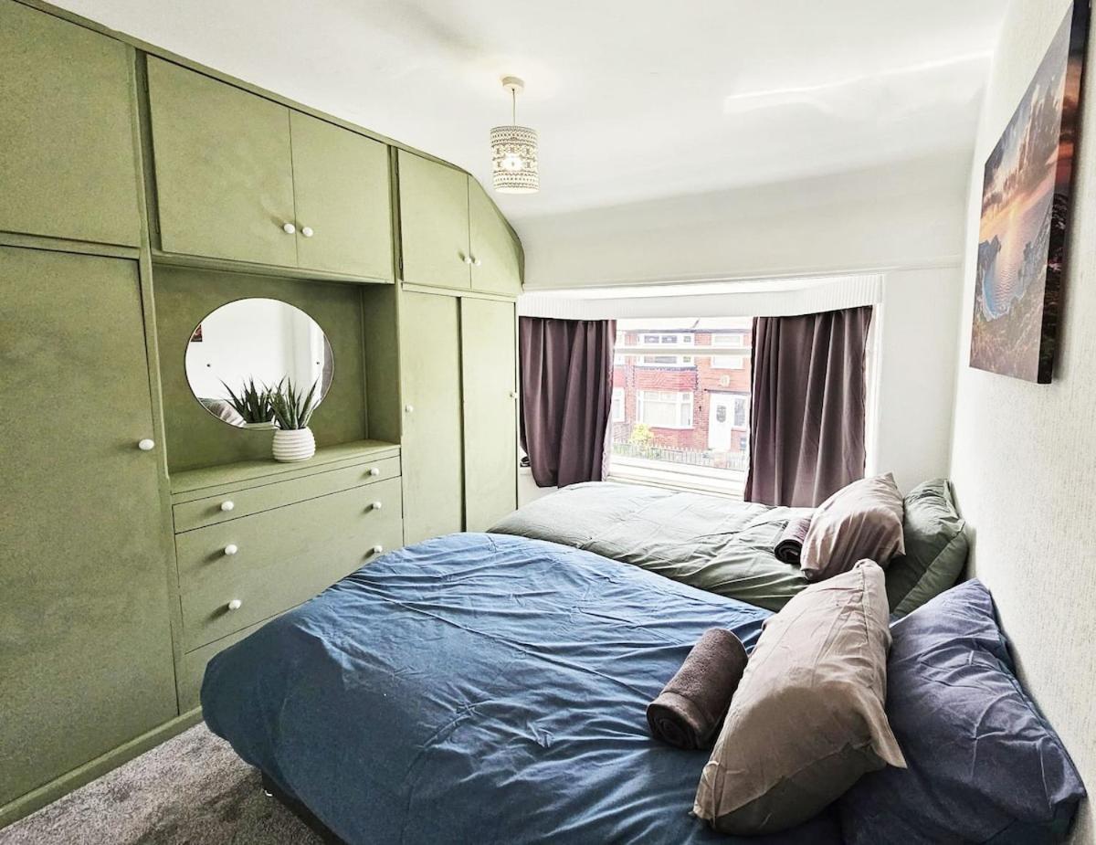 Audenshaw, Apartment